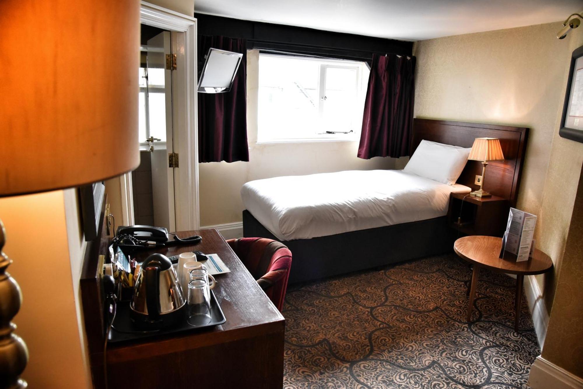 The Castle Hotel Wetherspoon Ruthin Eksteriør bilde