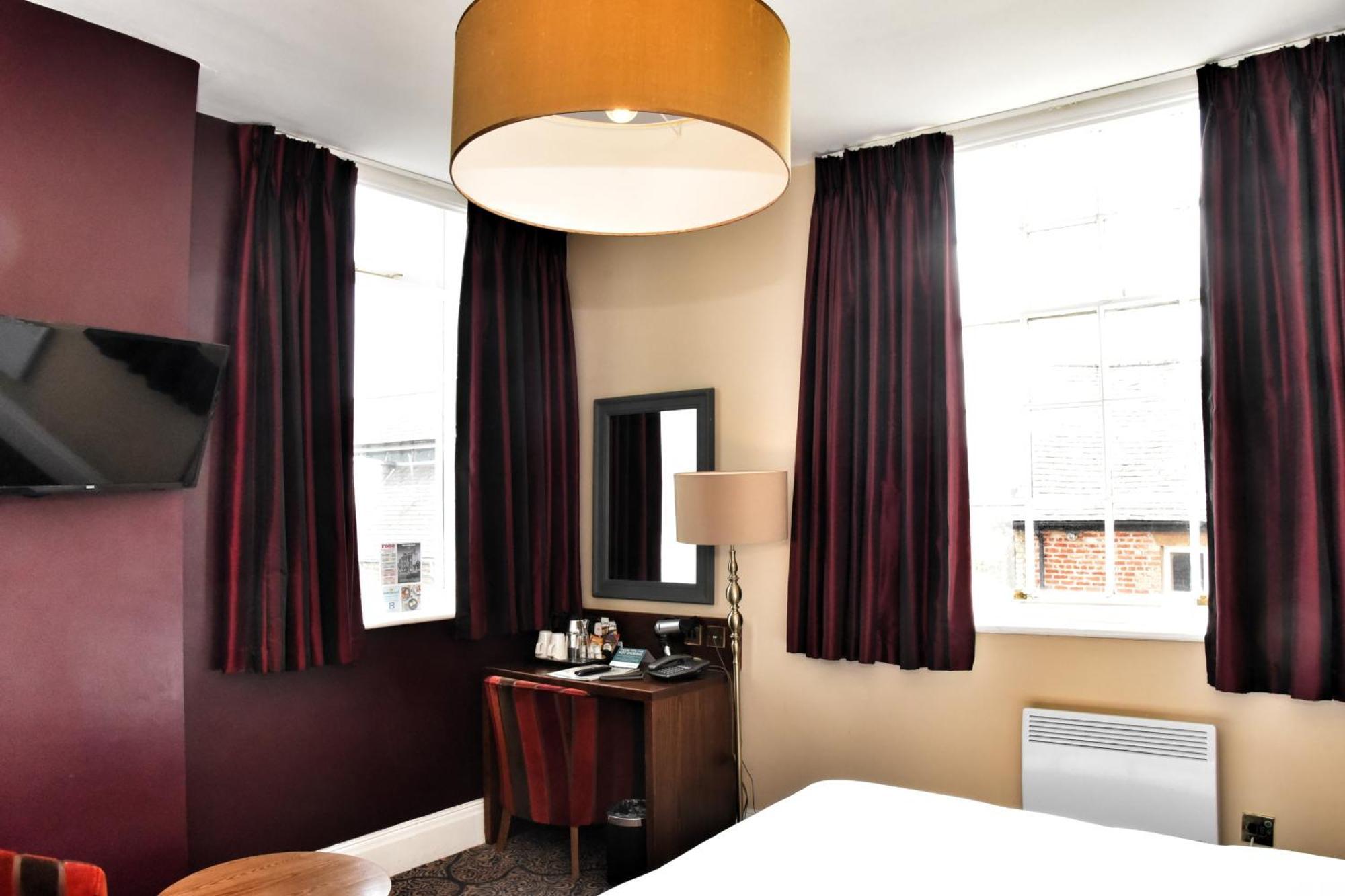 The Castle Hotel Wetherspoon Ruthin Eksteriør bilde
