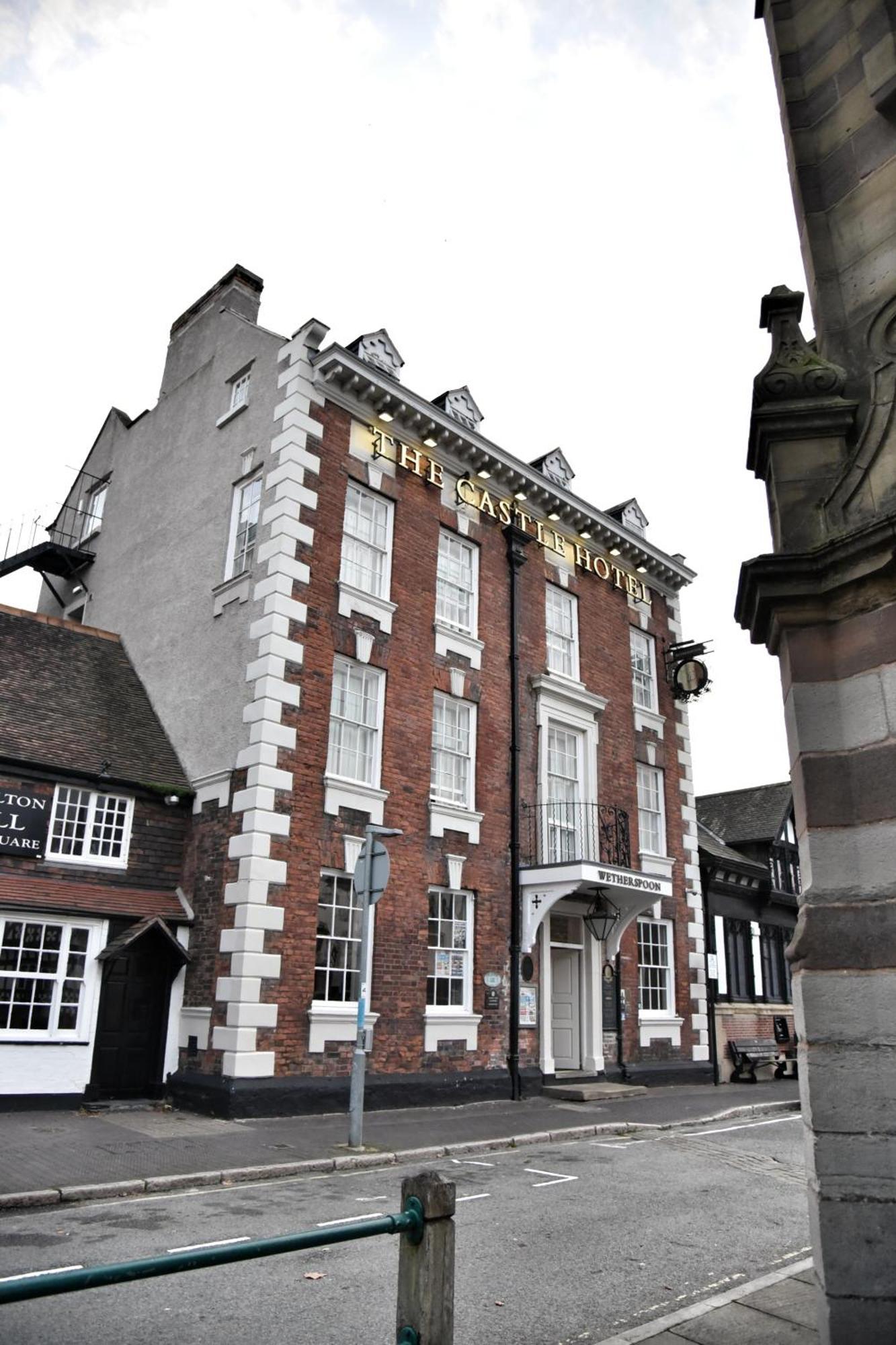 The Castle Hotel Wetherspoon Ruthin Eksteriør bilde