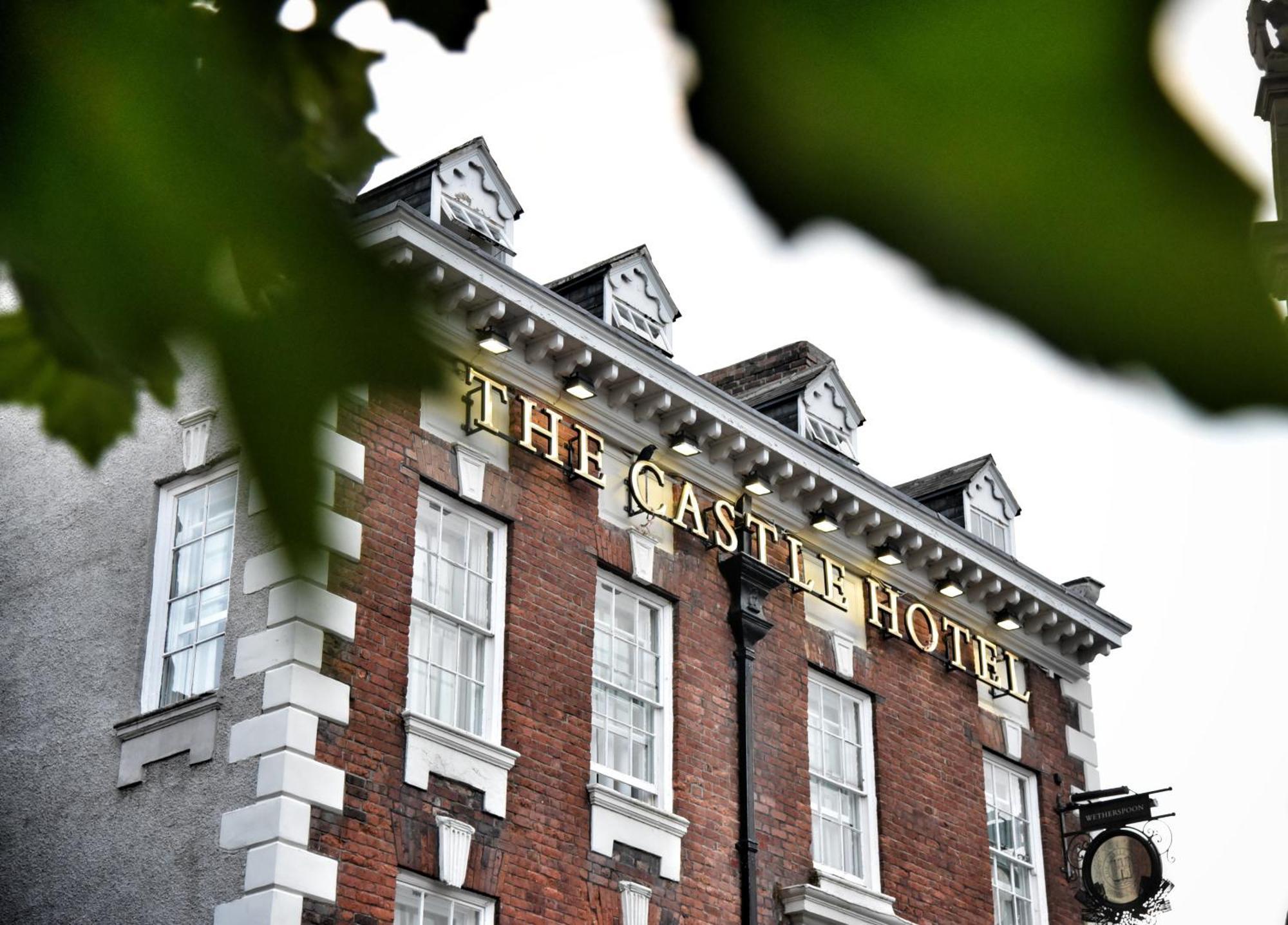 The Castle Hotel Wetherspoon Ruthin Eksteriør bilde
