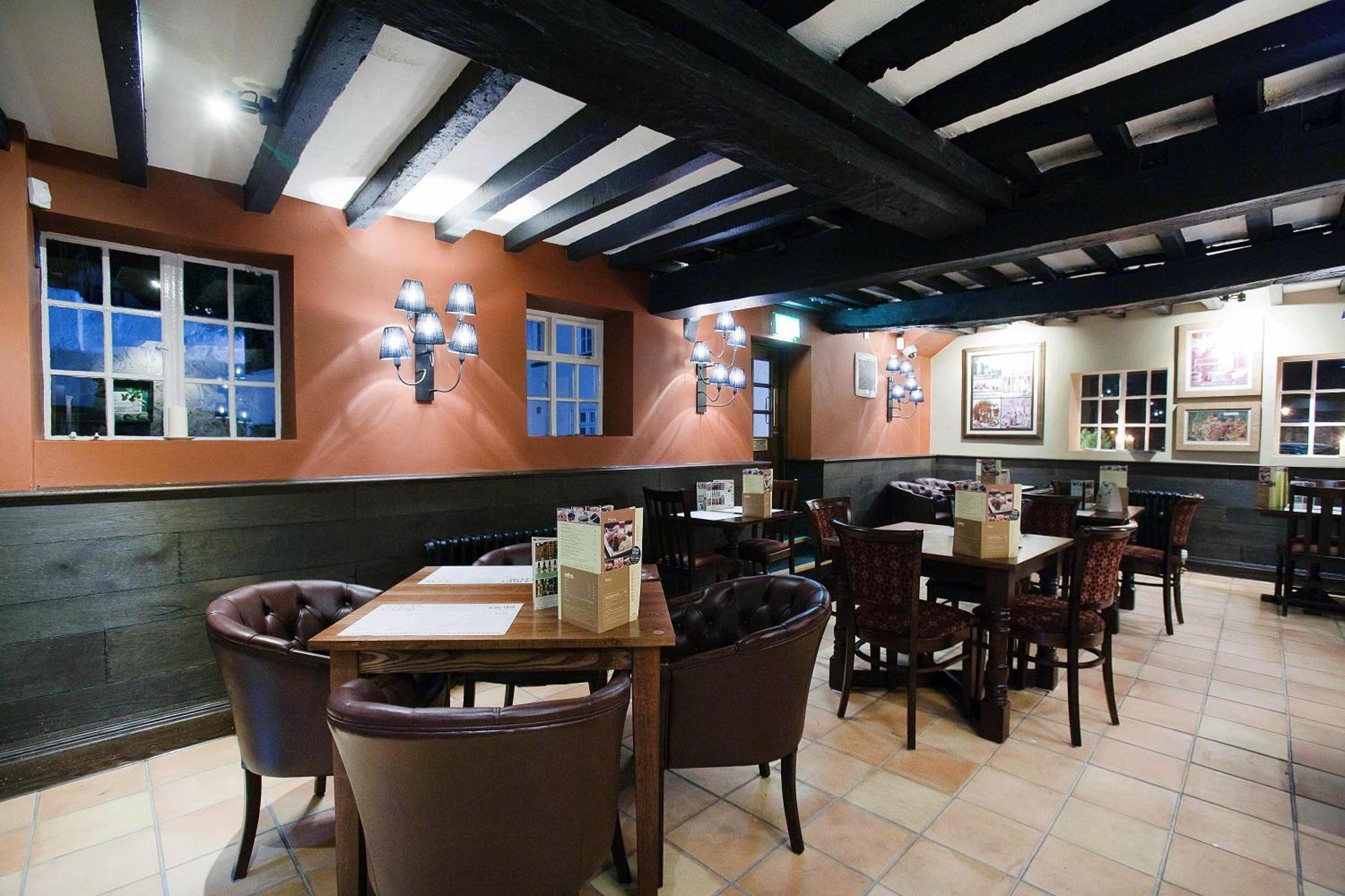 The Castle Hotel Wetherspoon Ruthin Eksteriør bilde