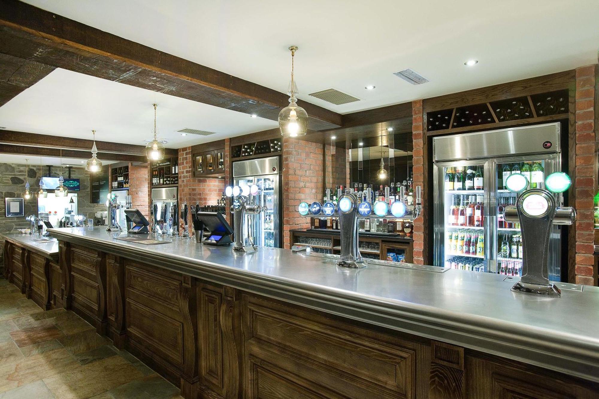 The Castle Hotel Wetherspoon Ruthin Eksteriør bilde