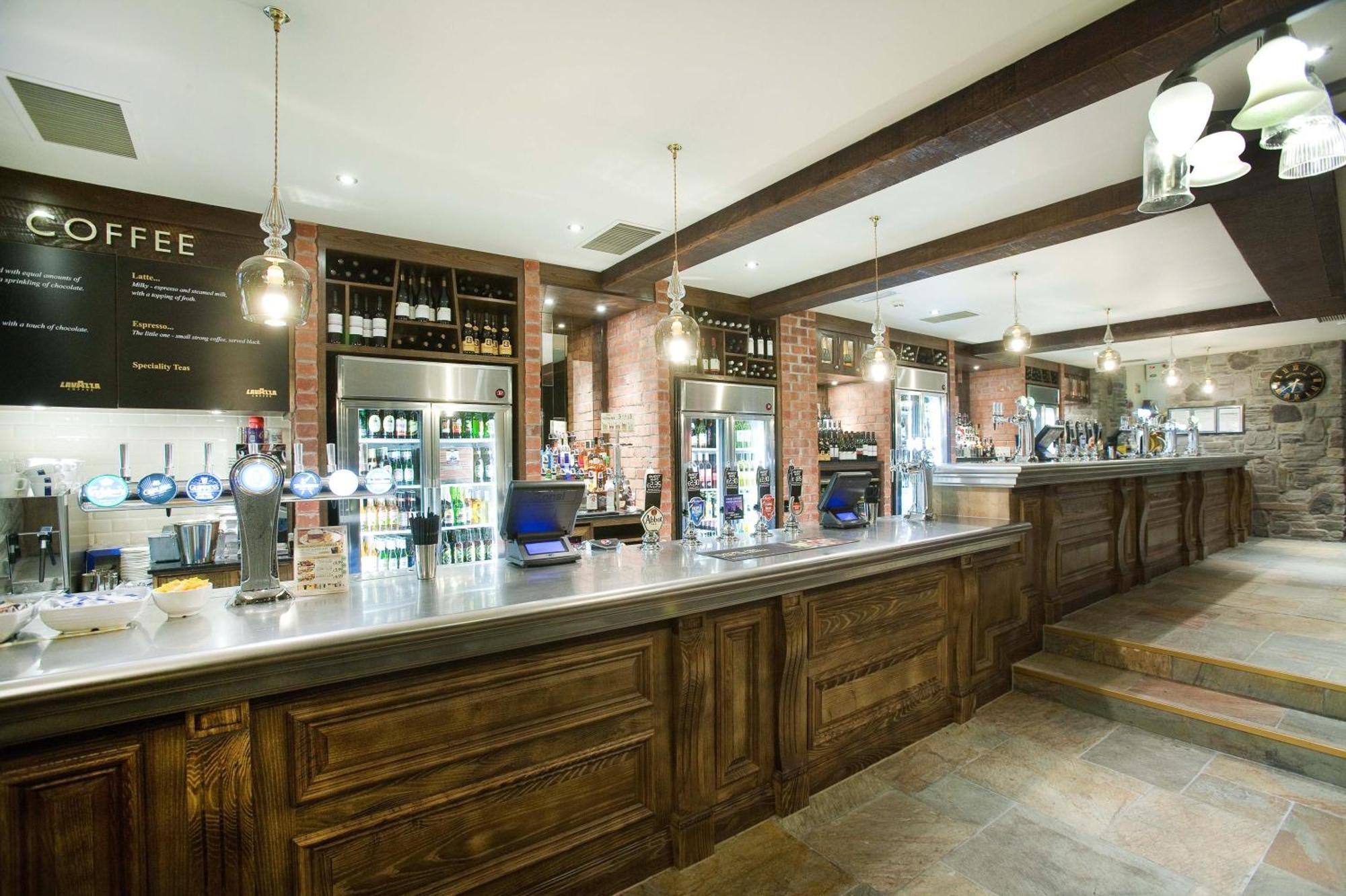 The Castle Hotel Wetherspoon Ruthin Eksteriør bilde