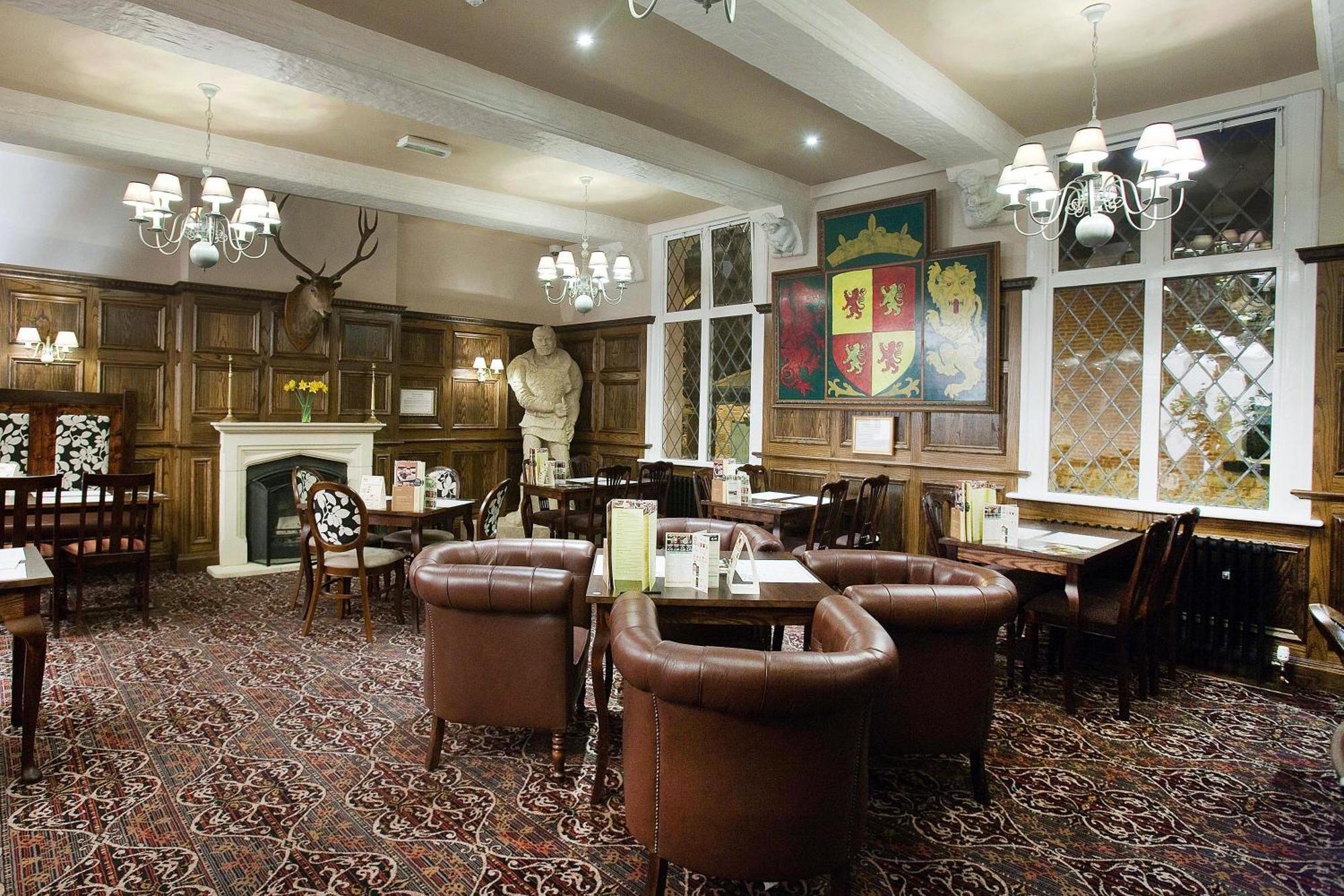 The Castle Hotel Wetherspoon Ruthin Eksteriør bilde