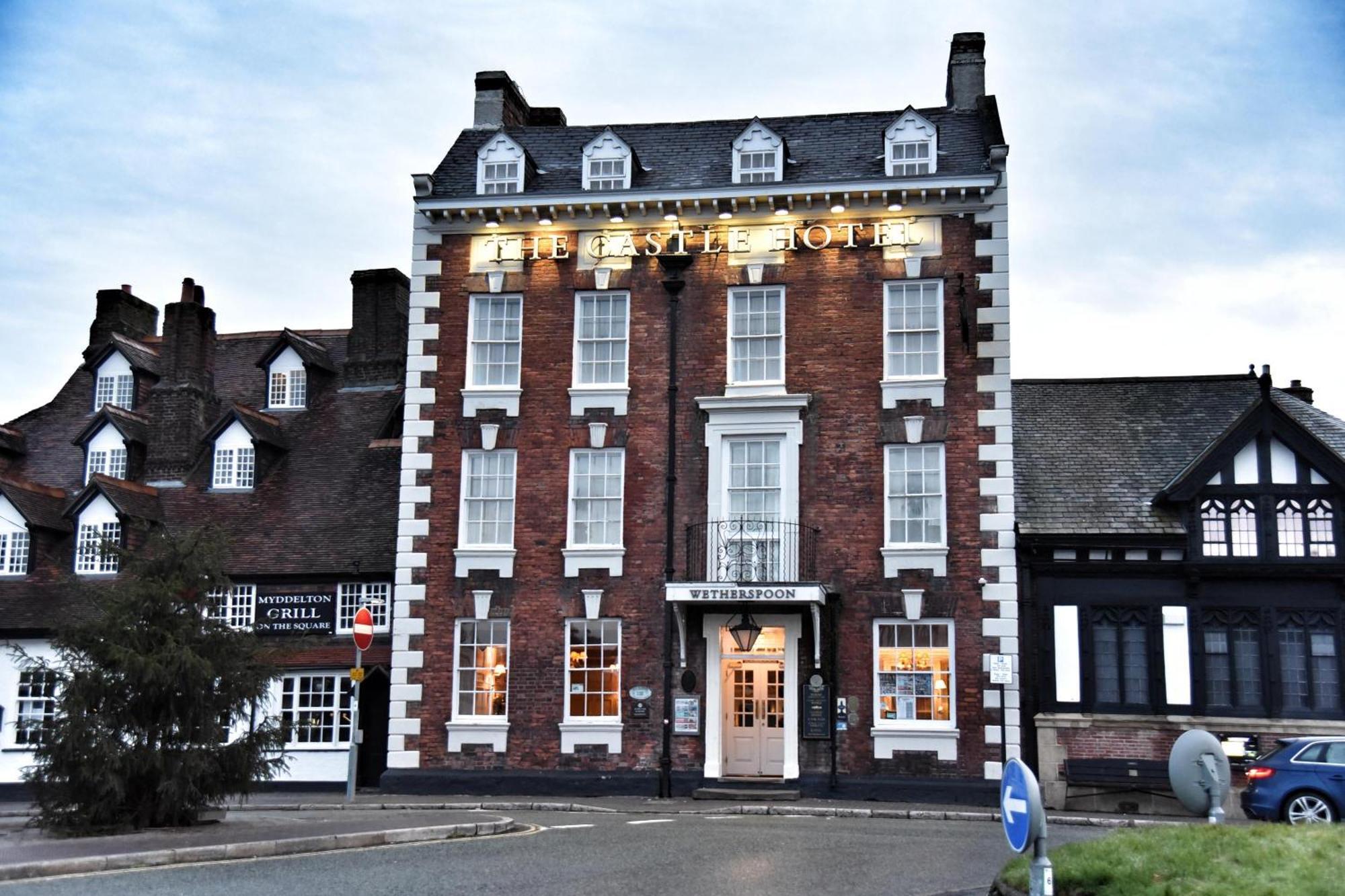 The Castle Hotel Wetherspoon Ruthin Eksteriør bilde